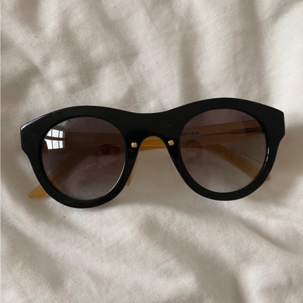 Stylish Navy and Yellow Sunglasses